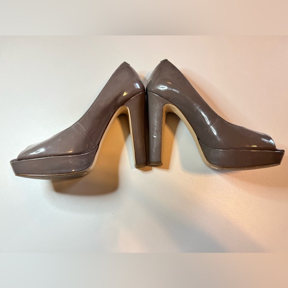BCBGeneration Jaxx Patent Taupe Peep-Toe, Size 7 - 5” Chunky Heel 1” Platform. - Picture 10 of 10